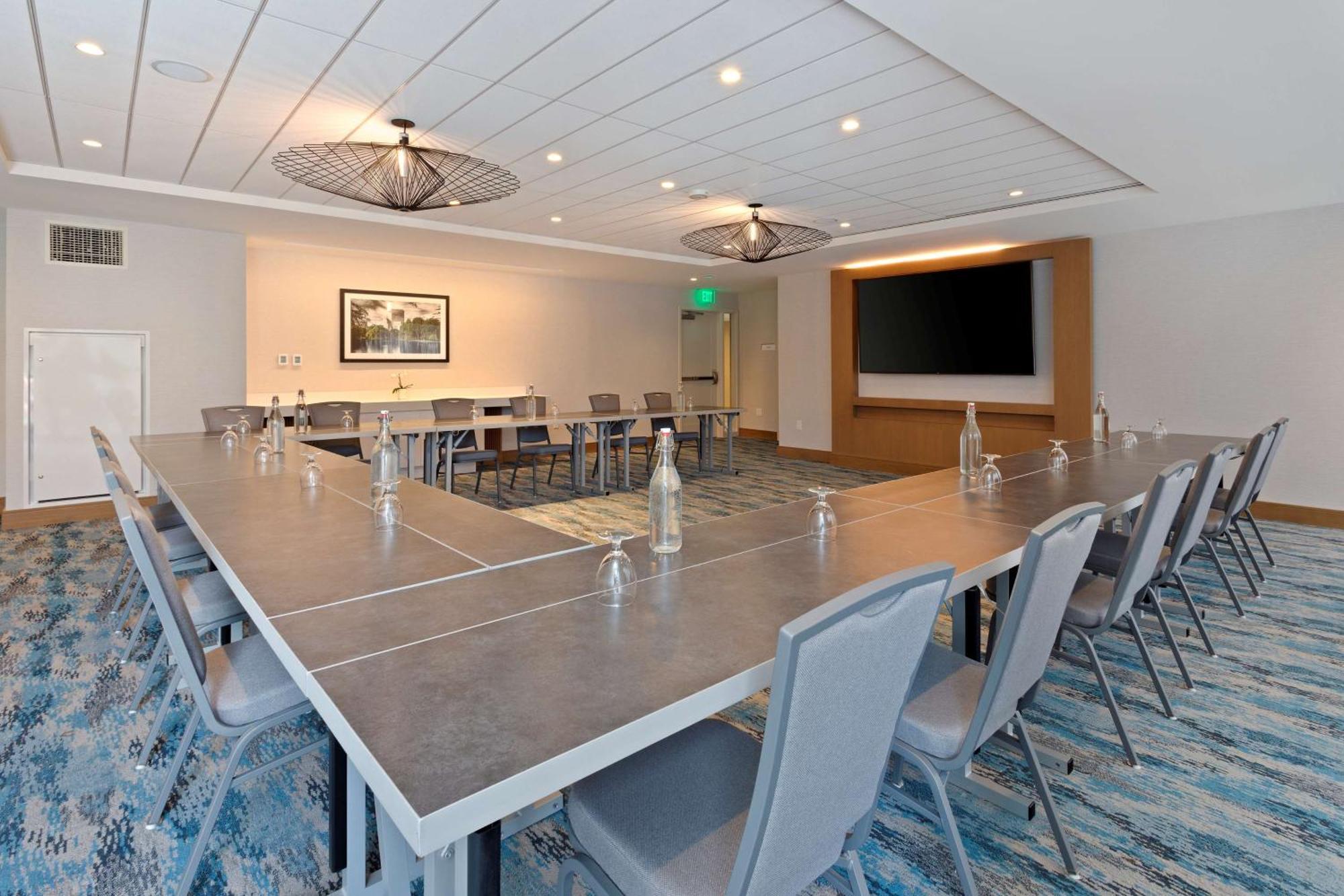 Hilton Garden Inn Boston Brookline, Ma Bagian luar foto